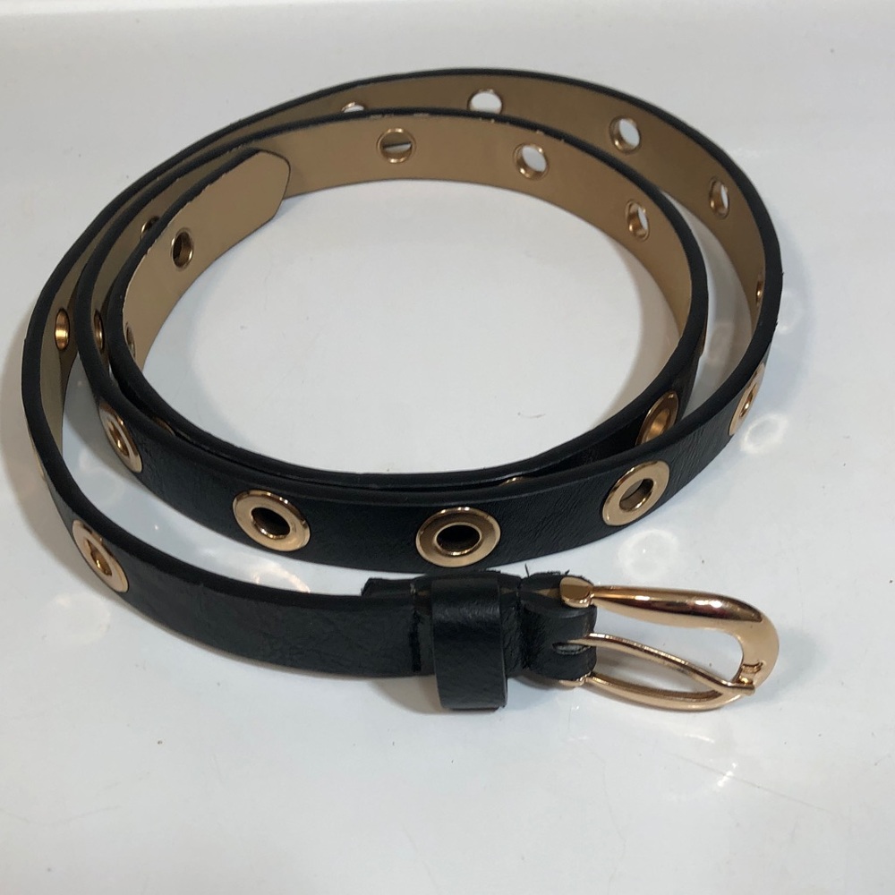 Like New 3/4” Width Black and Gold-Tone Unisex Eyelet Belt